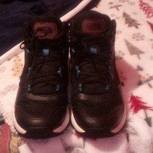 North face boots/shoes